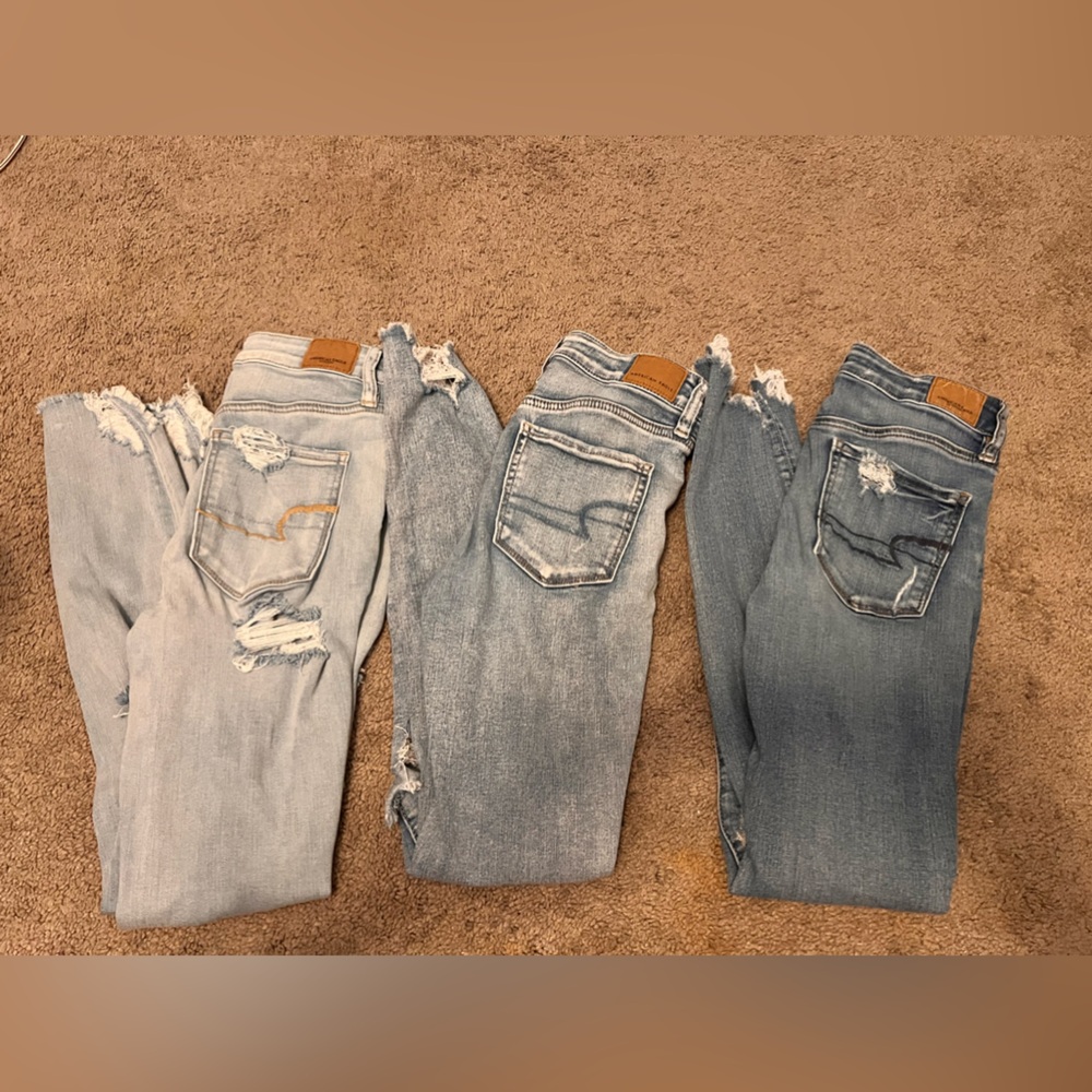 3 Pairs of AE Jeans